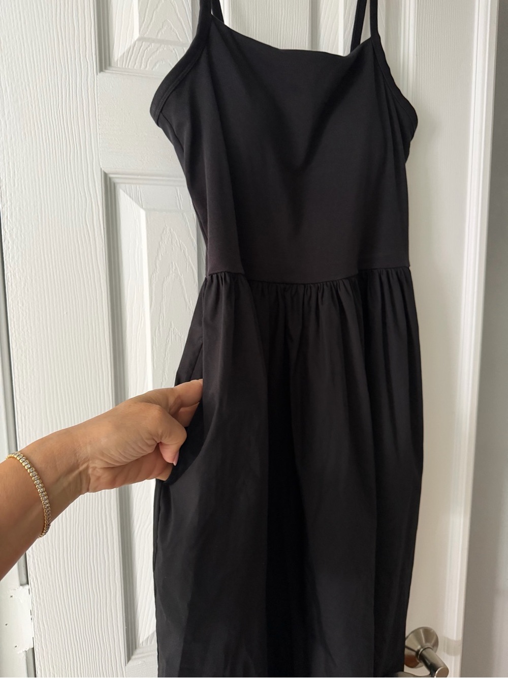 Uniqlo Black Midi Dress with Spaghetti Straps - Picture 6 of 9